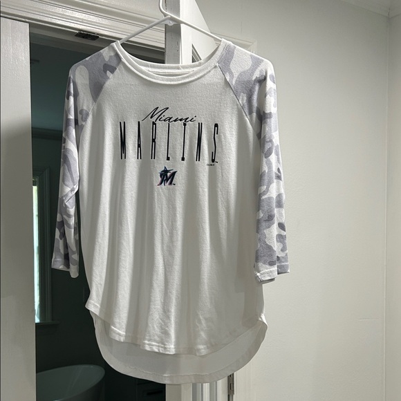 Mlb Genuine Merchandise Tops - Miami Marlins Shirt Bought from Game Medium
